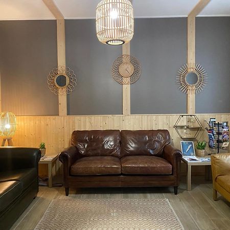 Bohobos Hostel Antibes Ngoại thất bức ảnh
