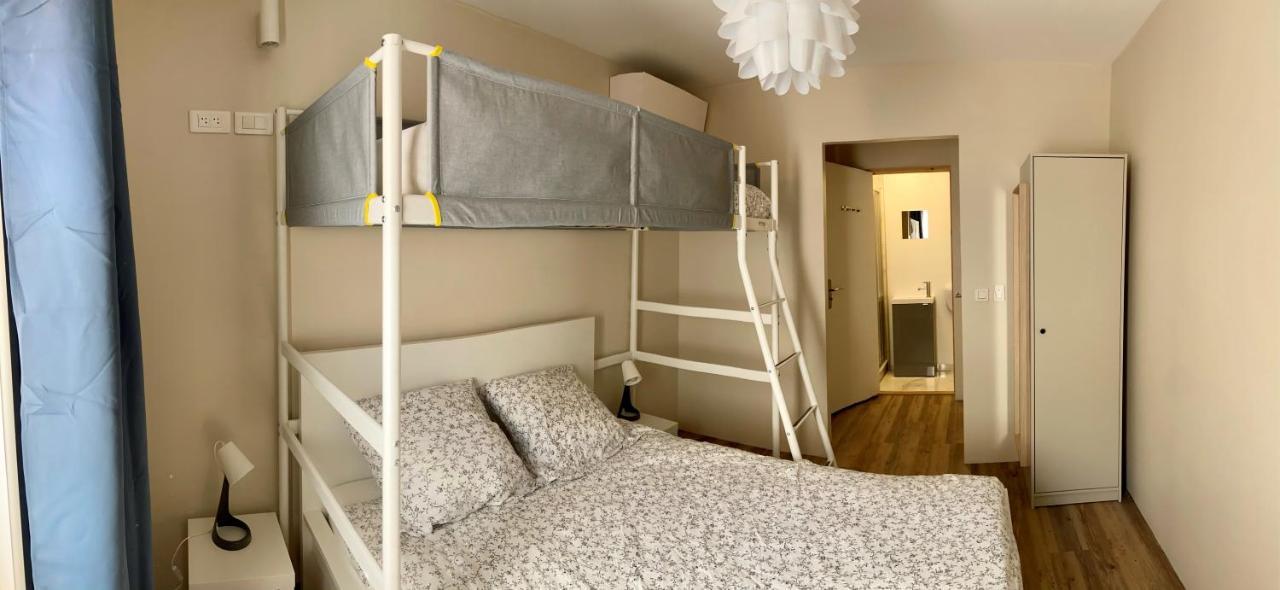 Bohobos Hostel Antibes Ngoại thất bức ảnh