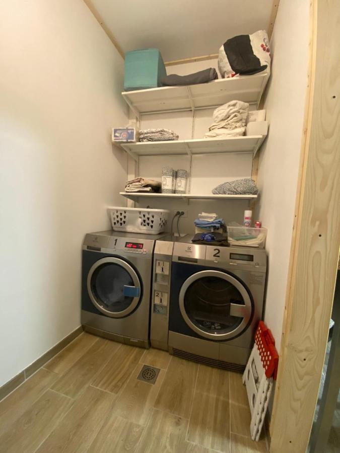Bohobos Hostel Antibes Ngoại thất bức ảnh