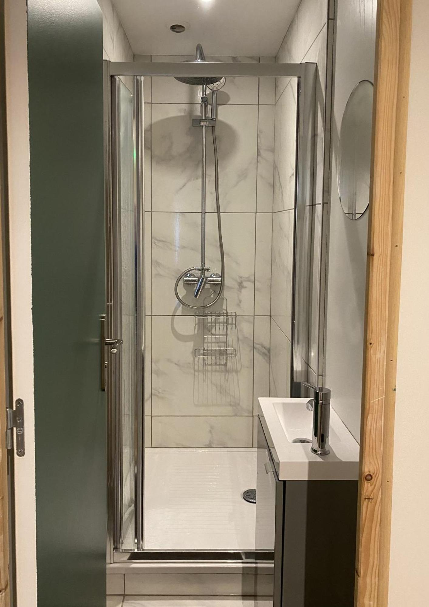 Bohobos Hostel Antibes Ngoại thất bức ảnh